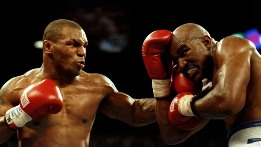 Mike Tyson vs Evander Hollyfield